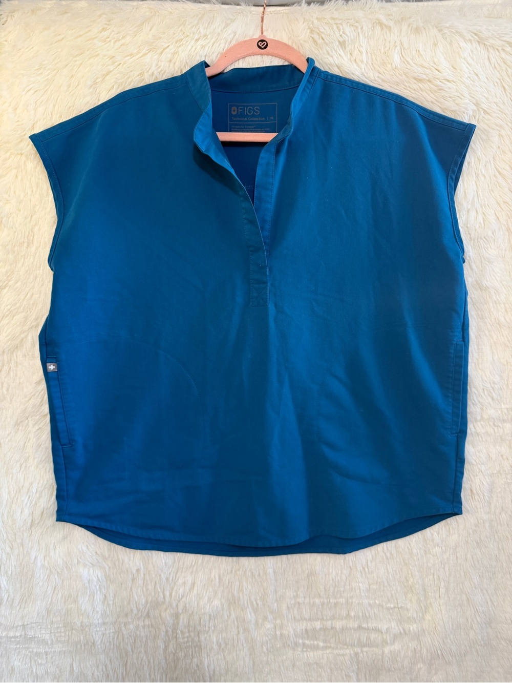FIGS Womens Rafaela Scrub Top Size M Blue Healthcare Nurse Doctor Dentist Pocket